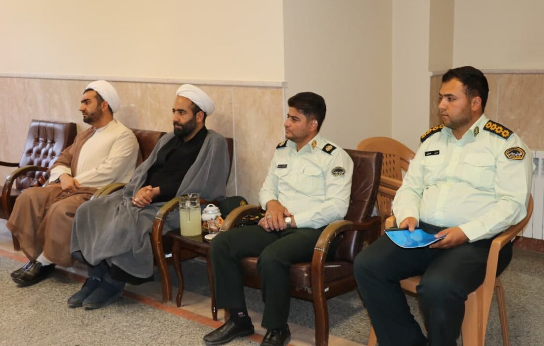 جلسه مشترک بنیاد المهدی با رئیس عقیدتی سیاسی نیروی انتظامی استان اصفهان